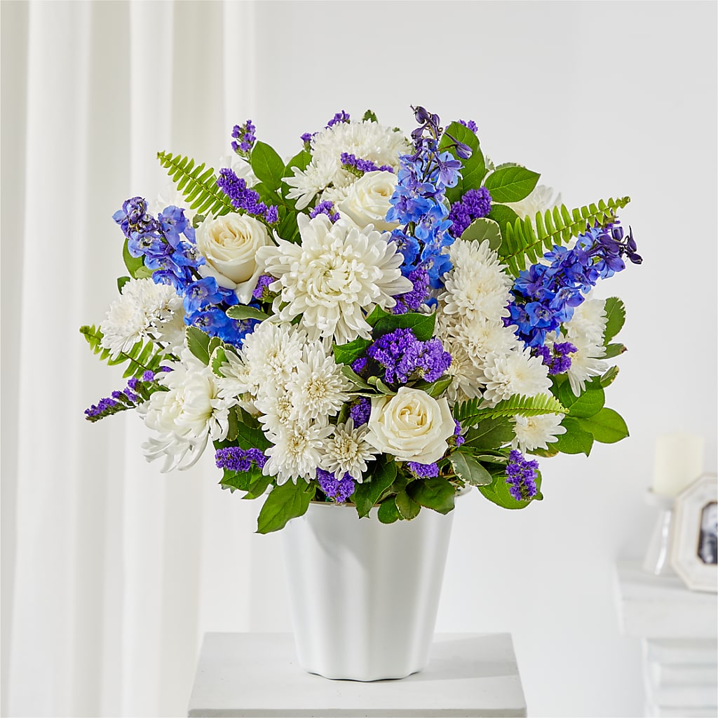 Hold Dear Tabletop Basket – Gcg Flowers, Cary NC