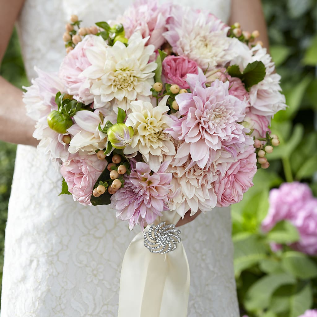Heart's Promise Bouquet – Gcg Flowers, Cary NC