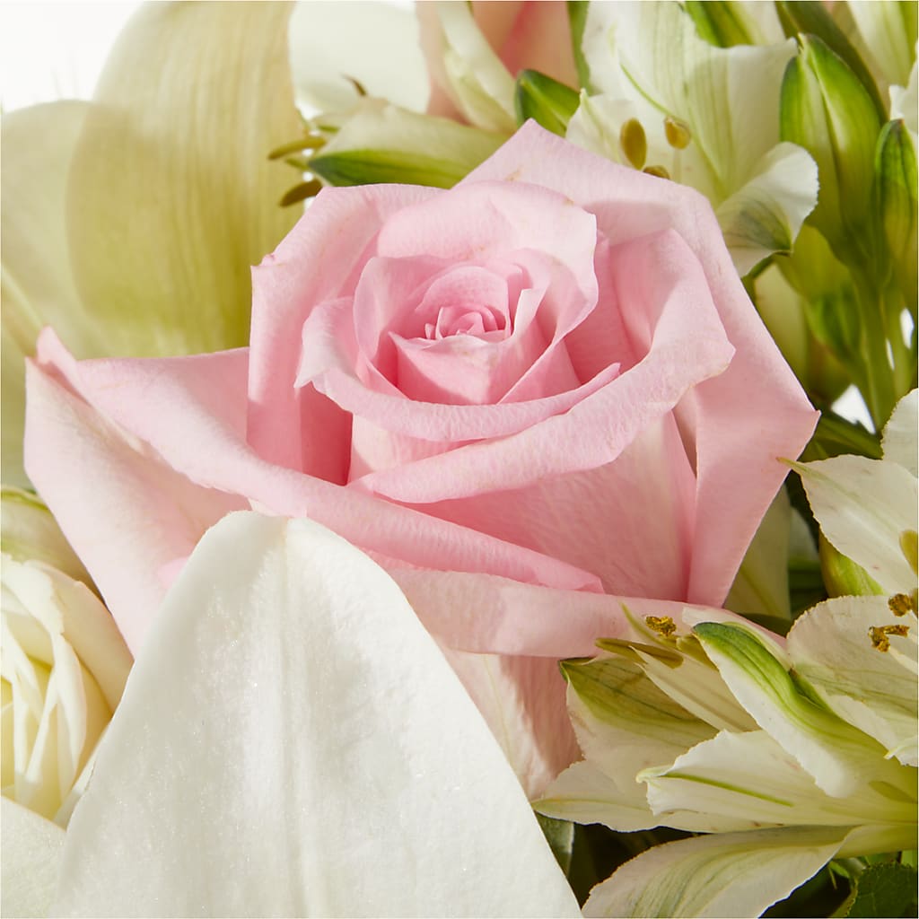 Kindhearted Bouquet –  Gcg Flowers, Cary NC